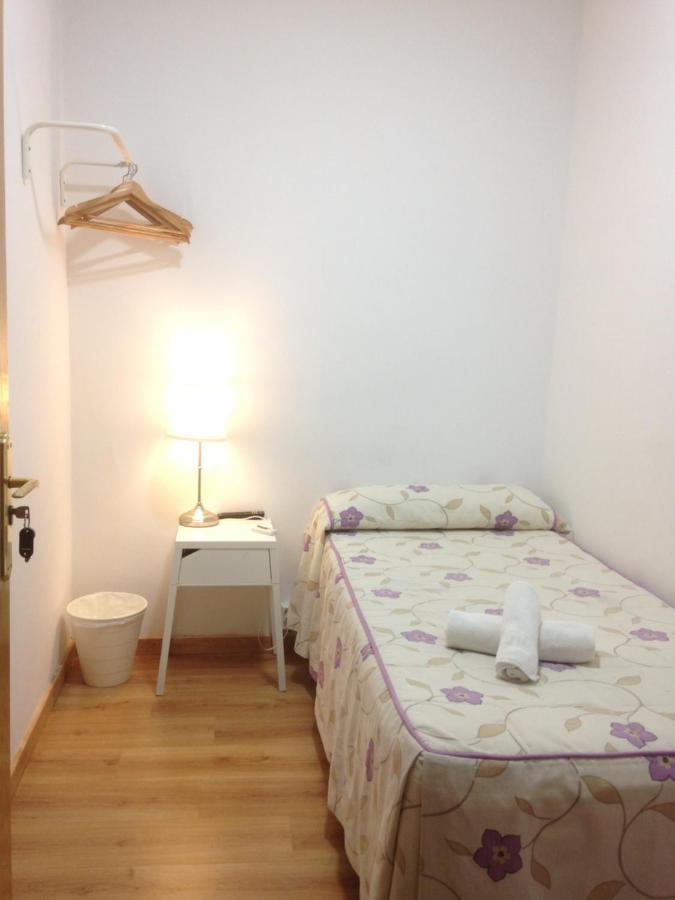 Hostal Nersan2 Madrid Exterior photo